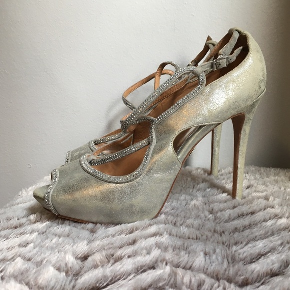 💕Badgley Mischka Silver Jeweled Strappy Platforms - Picture 4 of 8